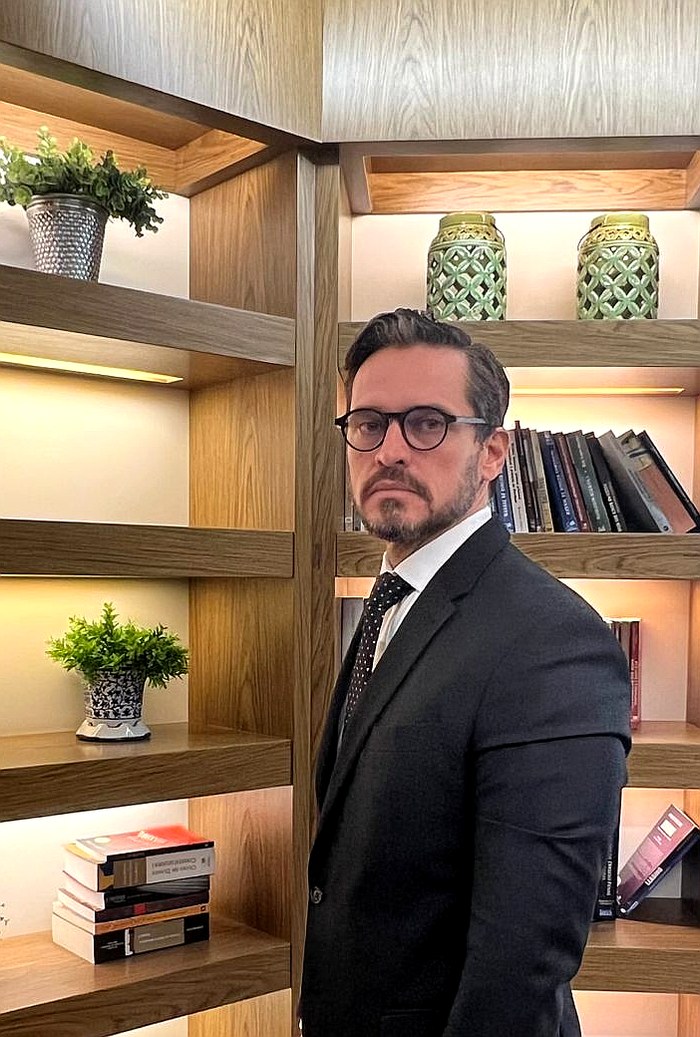 Dr. Bruno Jussiani — Advogado especialista em Direito Médico